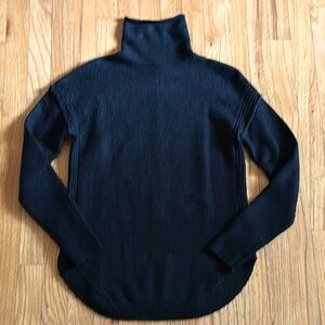 Gap Long Sleeve Turtleneck Tunic Sweater